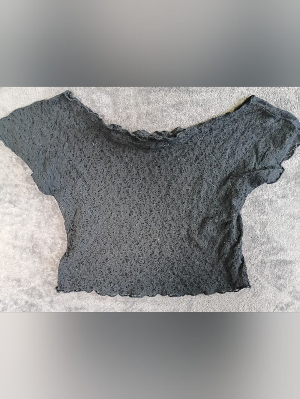 Vintage Women’s Black Lace Short Sleeve Crop Top